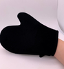 [Isner Mile] OEM/ODM Private label Black Velour Self Tanning Mitt /Black Waterproof Tanning Gloves Self Tools