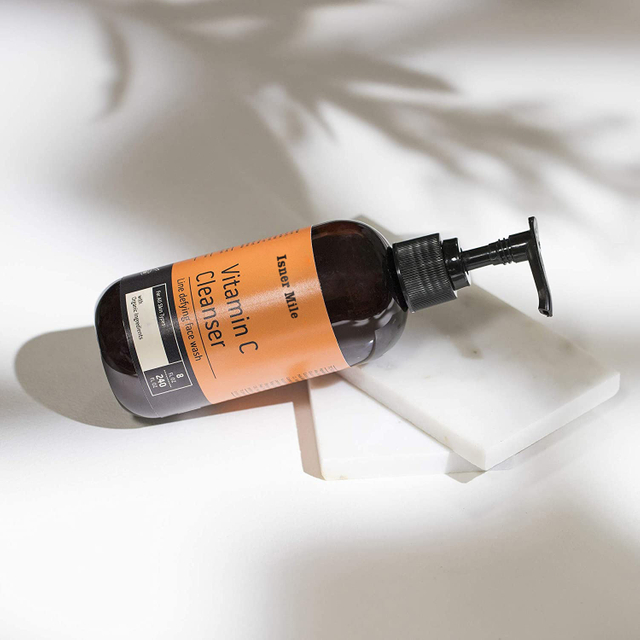 Isner Mile OEM/ODM Private Label Vitamin C Face Wash Anti-Aging Pore Dark Circles Spots Fine Skin Cleanser
